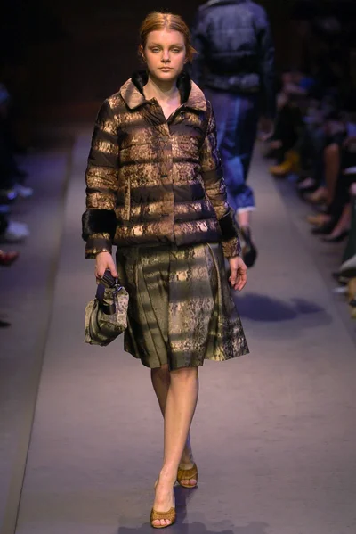 Look 5